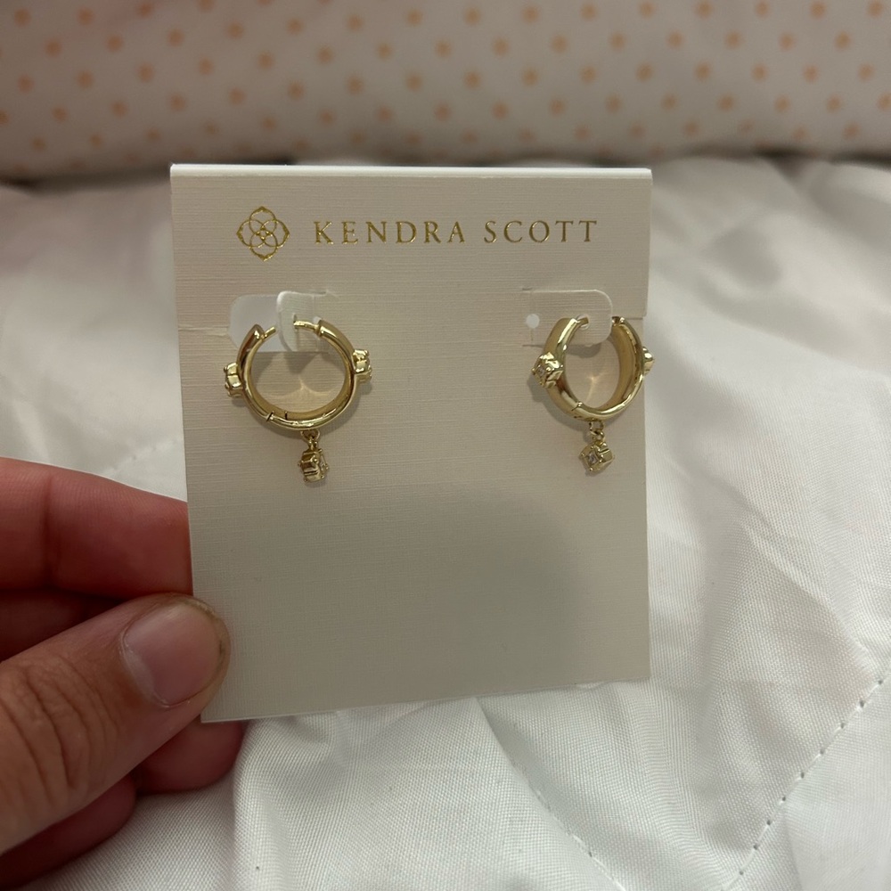 Kendra Scott Gold hoop Earrings